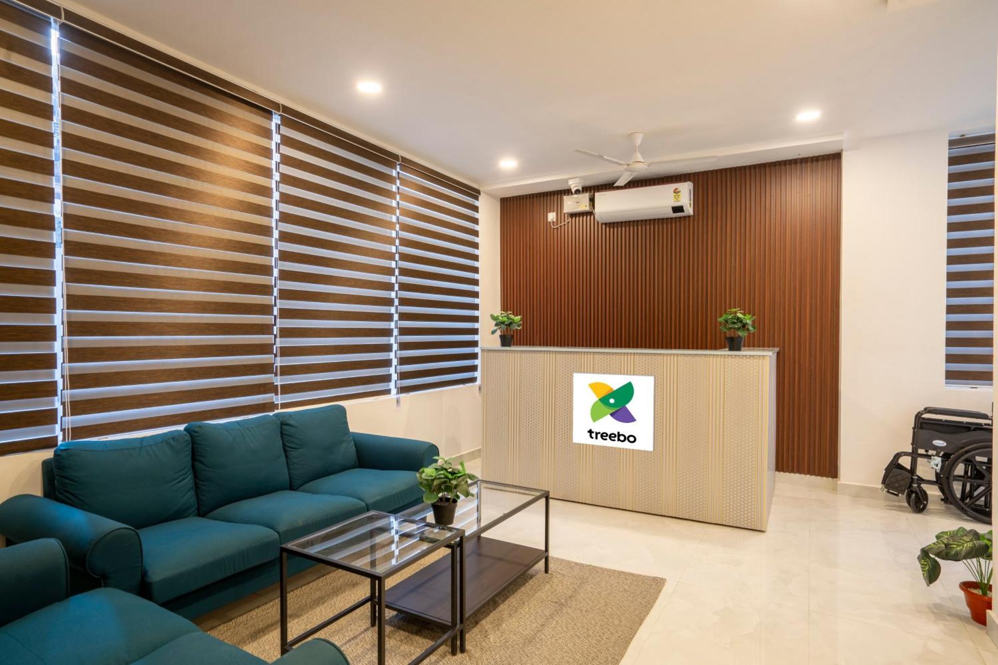Treebo De Alphabet Gachibowli Hotel Hyderabad Exterior photo